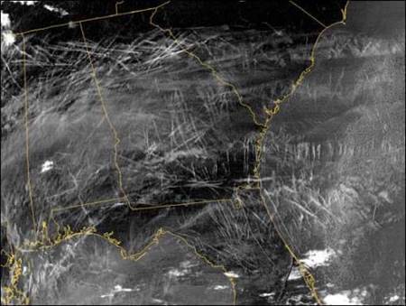 http://www.geoengineeringwatch.org/wp-content/uploads/2013/07/chemtrails_from_space1.jpg